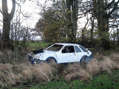 Photo 6x4 abandoned car - photo,
